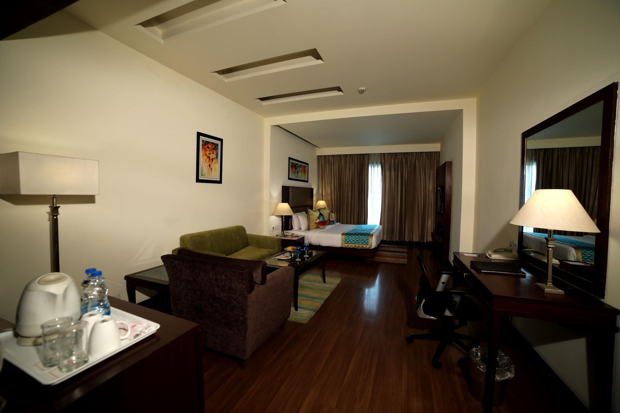 Ramada By Wyndham Jalandhar City Center Luaran gambar
