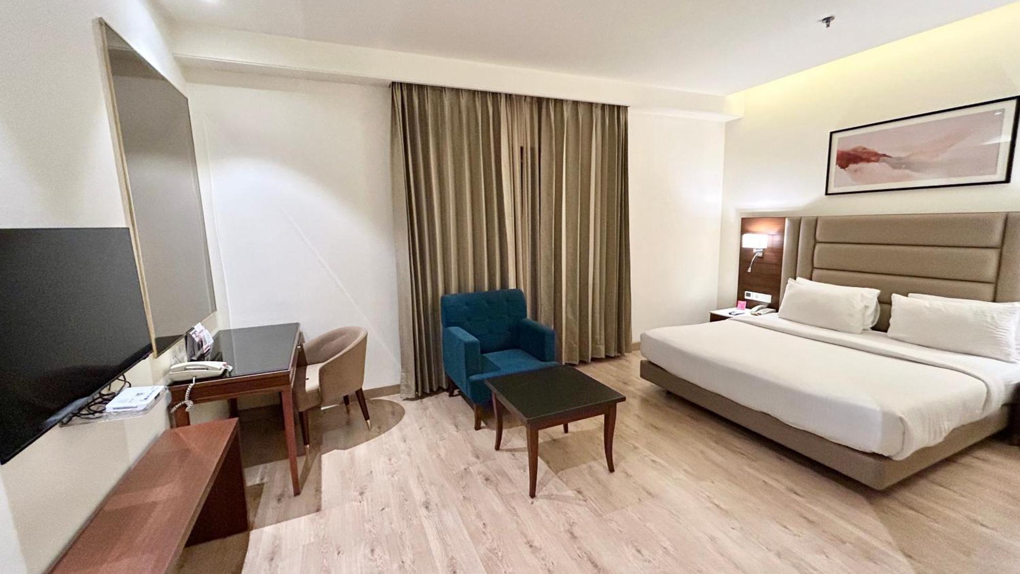 Ramada By Wyndham Jalandhar City Center Luaran gambar