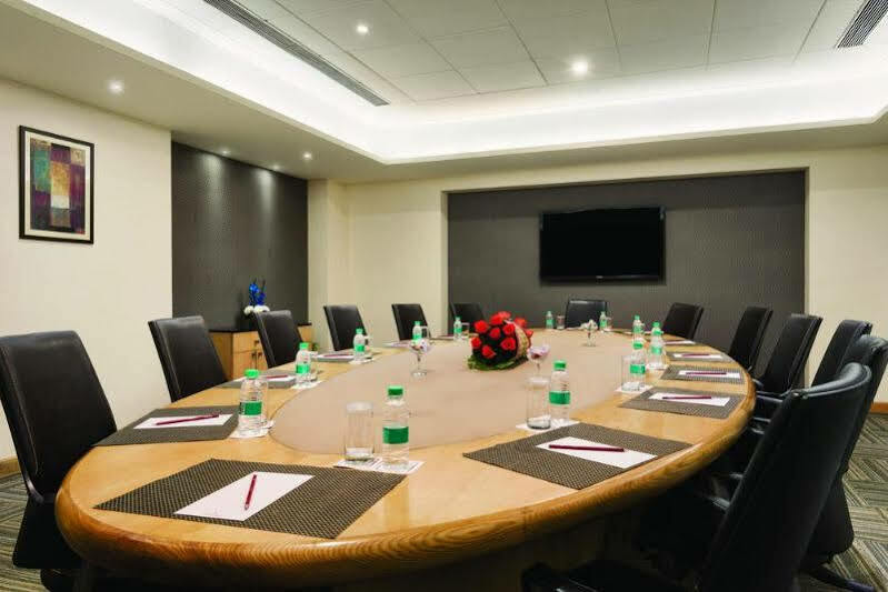 Ramada By Wyndham Jalandhar City Center Luaran gambar